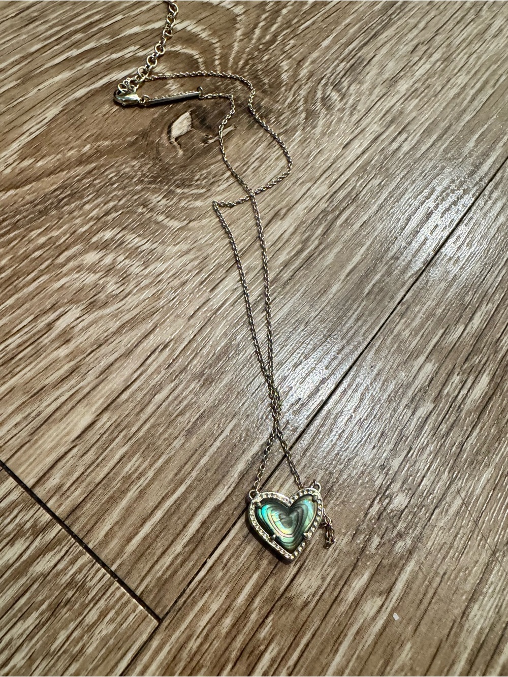 Kendra Scott Ari Heart Abalone Pendant